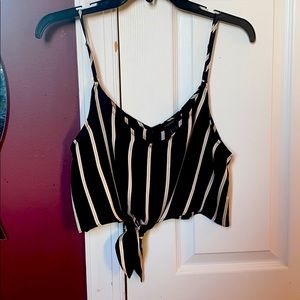 Cropped shirt with strips